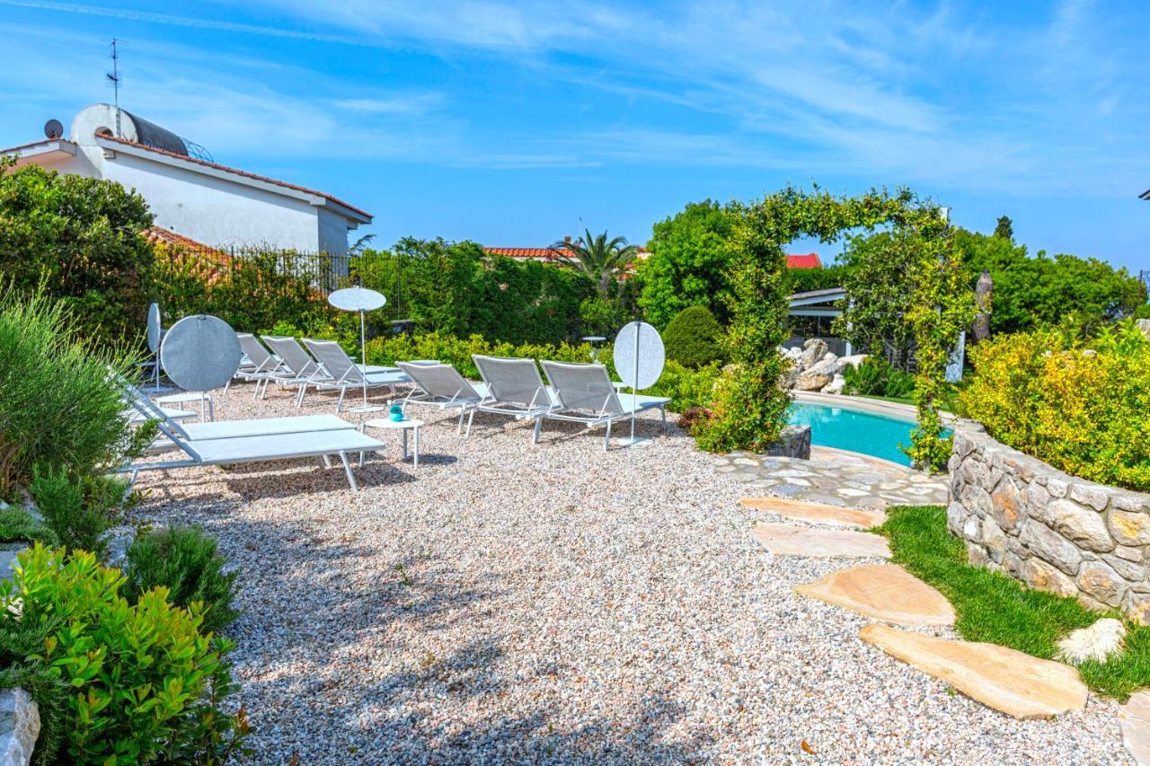 Amore Rentals - Resort Ravenna - Villa Dama มัสซาลูเบรนเซ ภายนอก รูปภาพ